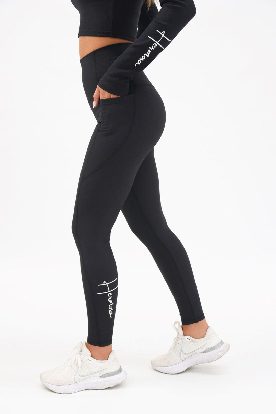 Female Black Plain Swee Athletica Activewear Bottoms for Women at